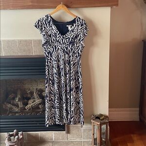 London Times Navy and White Leaf Print  Dress